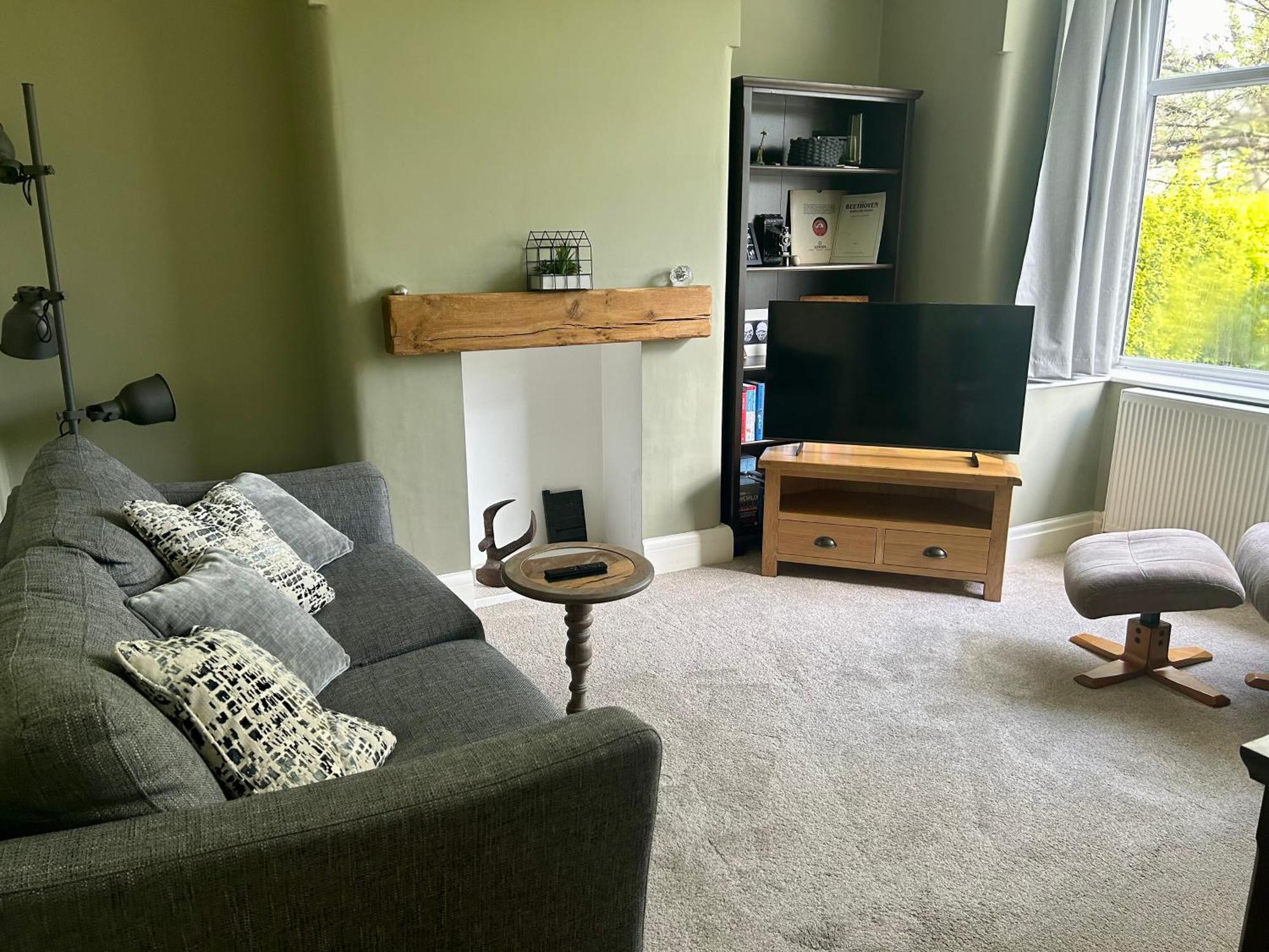 Lovely, Large Double Bedroom With Park View In Home Hazel Grove Exterior foto